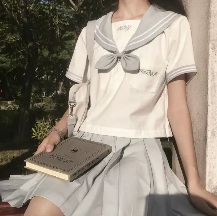 放荡男女一家春
